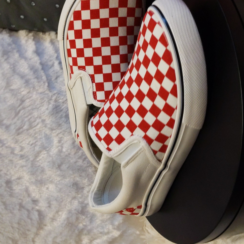Grand Prix Women's Slip Ons